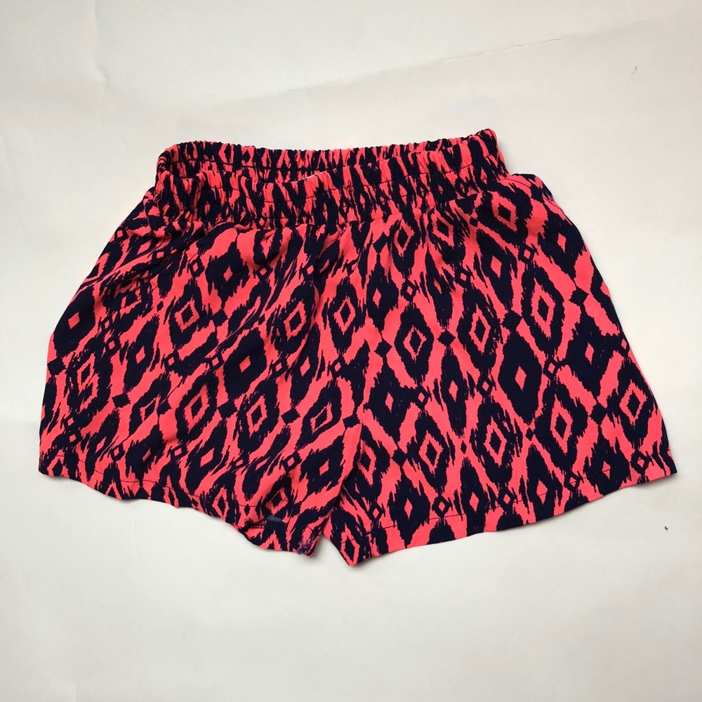Pink and navy blue pattern flow shorts